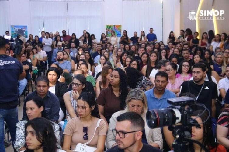 Prefeitura de Sinop da posse a novos servidores concursados
