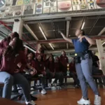 Torcedores lotam Museu do Futebol para acompanhar o Brasileirão Feminino