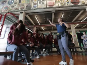 Torcedores lotam Museu do Futebol para acompanhar o Brasileirão Feminino