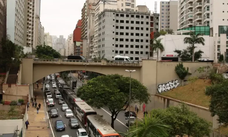 Furtos crescem em São Paulo enquanto homicídios atingem menor nível em maio