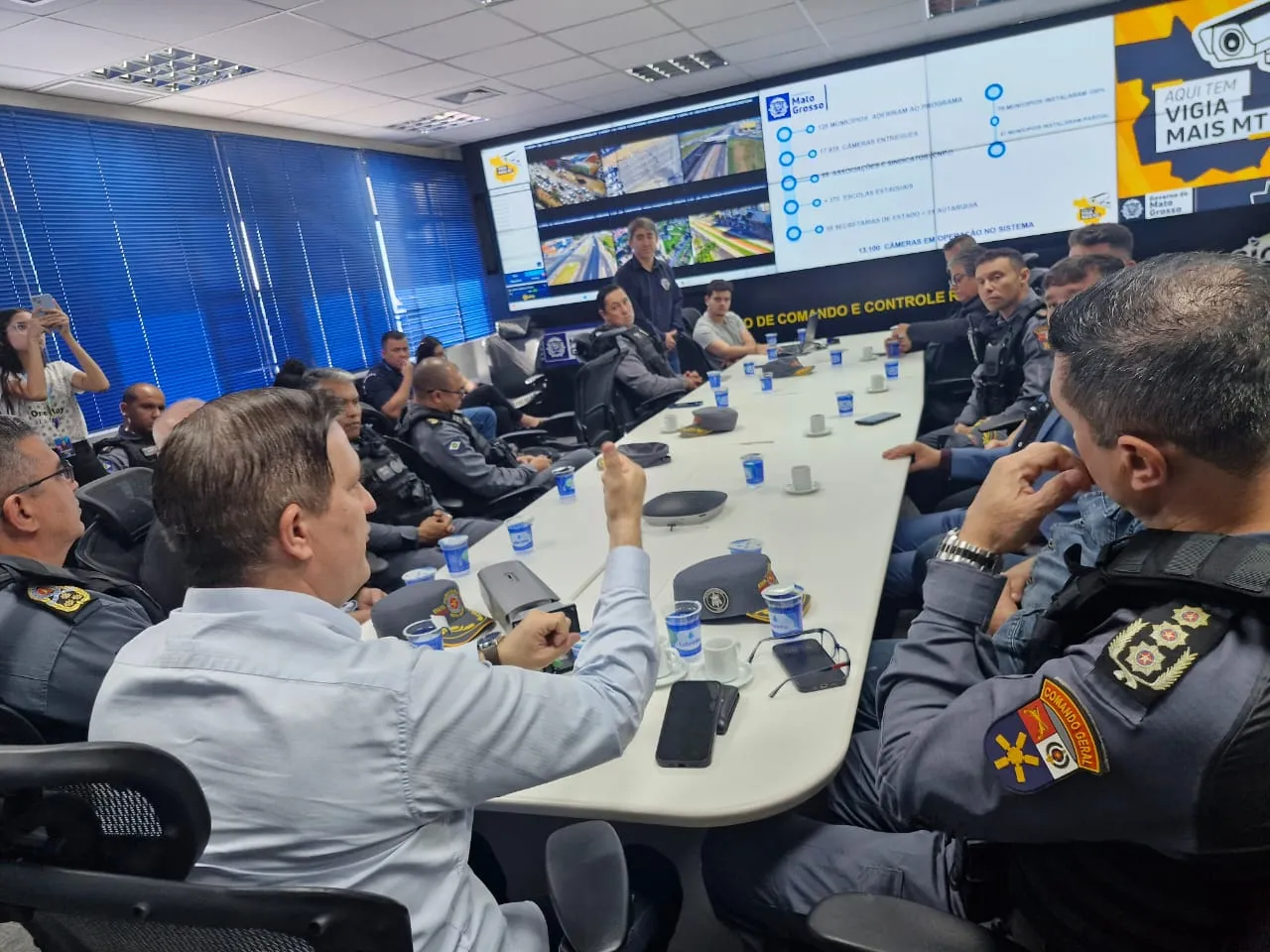 Operação reforça policiamento em áreas comerciais com foco em segurança