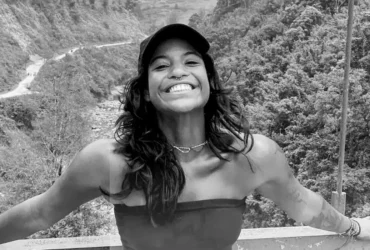 Voluntários homenageiam brasileira após resgate em cratera de vulcão