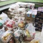 Uniasselvi doa 28 toneladas de alimentos para familias vulneraveis em Varzea Grande