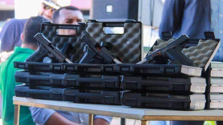 Varzea Grande fortalece seguranca com 300 novas pistolas
