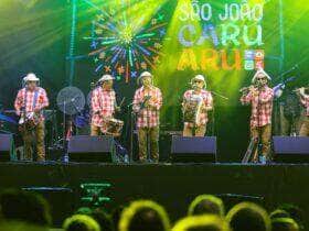 Caruaru (PE), 13/06/2025 – A Banda de Pífanos de Caruaru durante apresentação no palco Azulão, no centro de Caruaru (PE). Foto: Tomaz Silva/Agência Brasil