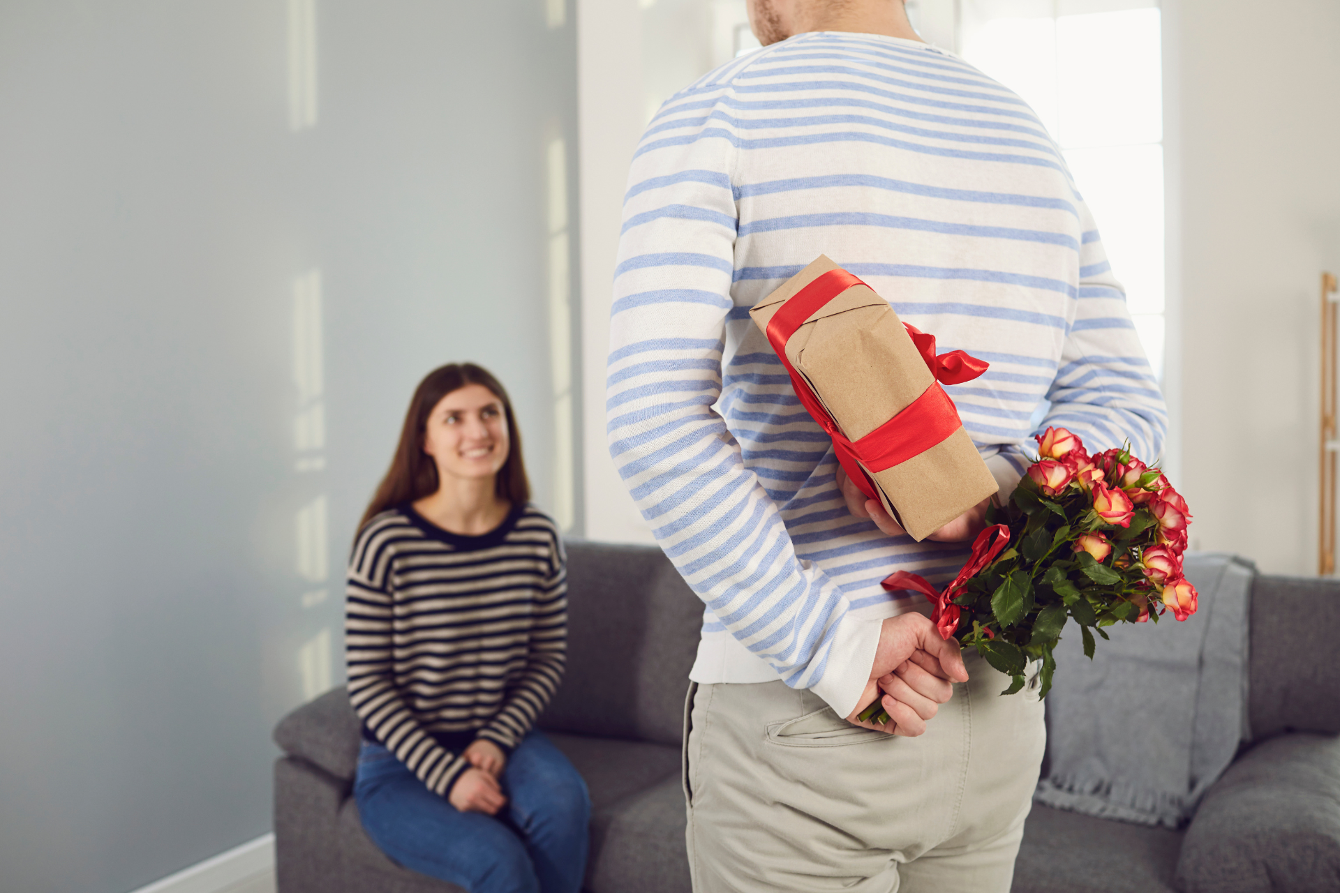 Presente do Dia dos Namorados: 7 dicas para economizar na hora das compras 77 presente dia dos namorados foto