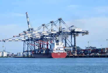 Exportadores correm para evitar tarifa no Porto de Santos