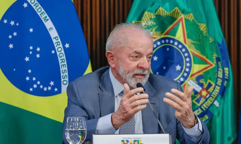 Lula participa no Chile de cúpula sobre democracia com líderes internacionais