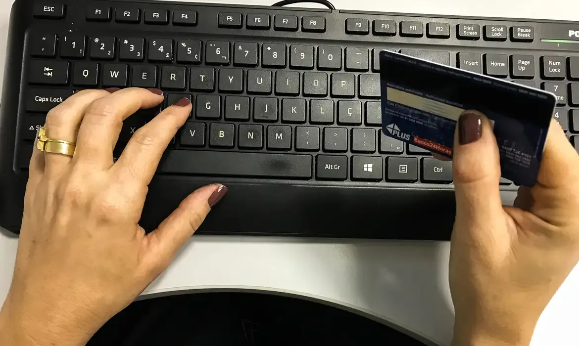 Associação pressiona EUA para incluir plataformas nacionais na lista de pirataria