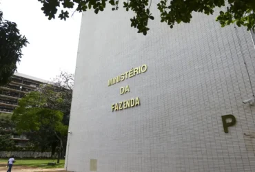 Decisão impacta arrecadação e governo prevê queda bilionária