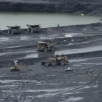 A mineração no chamado Morro do Ouro, liderada pela empresa canadense Kinross Gold Corporation, representa a principal atividade industrial para a geração de emprego e renda na região (José Cruz/Agênc