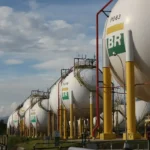 20/03/2012-Esferas de armazenamento de Gás Liquefeito de Petróleo (GLP) da Refinaria Duque de Caxias - REDUC
