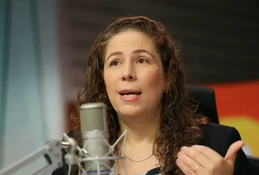 Ministra defende diálogo e esclarecimentos sobre concurso