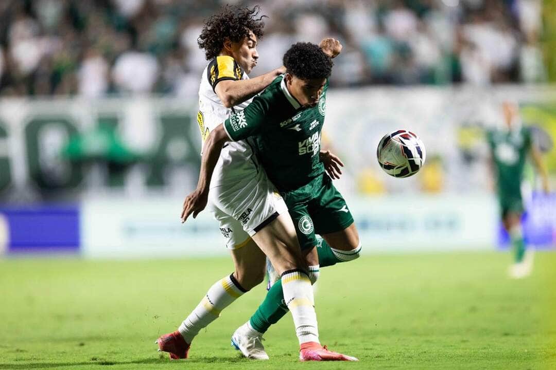 Athletico x Goiás: onde assistir ao vivo, escalações e tudo sobre o confronto direto na Série B. Imagem: Divulgação Goiás Athletico x Goiás: onde assistir ao vivo, escalações e tudo sobre o confronto direto na Série B. Imagem: Divulgação Goiás