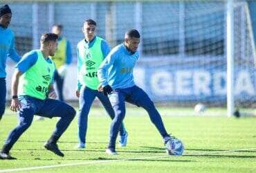 Grêmio x São José: onde assistir, escalações e tudo sobre a final da Recopa Gaúcha 2025. Imagem: Lucas Uebel/GFBPA