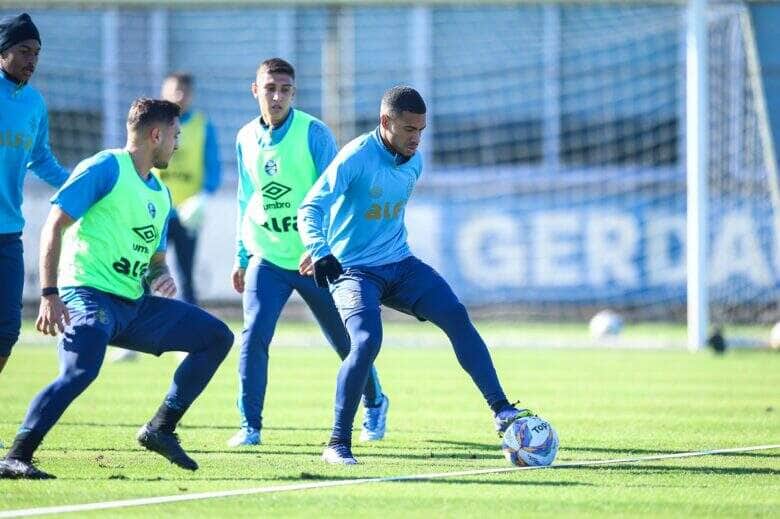 Grêmio x São José: onde assistir, escalações e tudo sobre a final da Recopa Gaúcha 2025. Imagem: Lucas Uebel/GFBPA