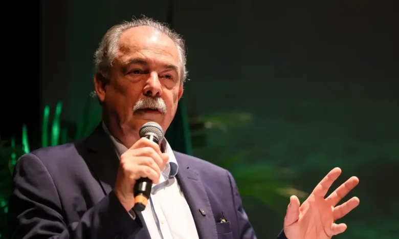 Mercadante defende inovação como motor estratégico no BNDES