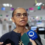 Brasília (DF), 25/07/2025 - Ministra do Meio Ambiente, Marina Silva, fala com jornalistas após participar de podcast na Agência Brasil. Foto: José Cruz/Agência Brasil