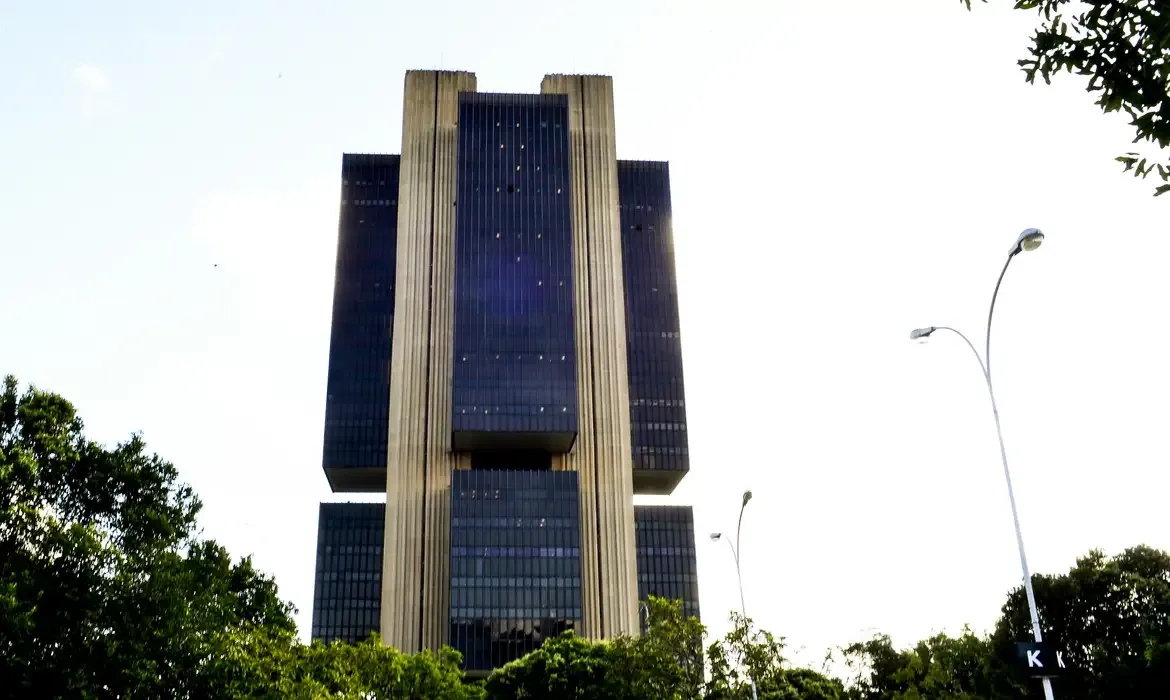 Banco Central só publicará nova carta se inflação ultrapassar o teto em abril
