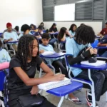 Brasília (DF), 19/02/2025 - Programa Pé-de-Meia. Alunos da escola CED 619 da Samambaia. Foto: Antônio Cruz/Agência Brasil