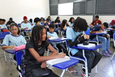 Brasília (DF), 19/02/2025 - Programa Pé-de-Meia. Alunos da escola CED 619 da Samambaia. Foto: Antônio Cruz/Agência Brasil