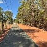 Barra do Garcas inicia pavimentacao de concreto na estrada de acesso ao Lar dos Idosos