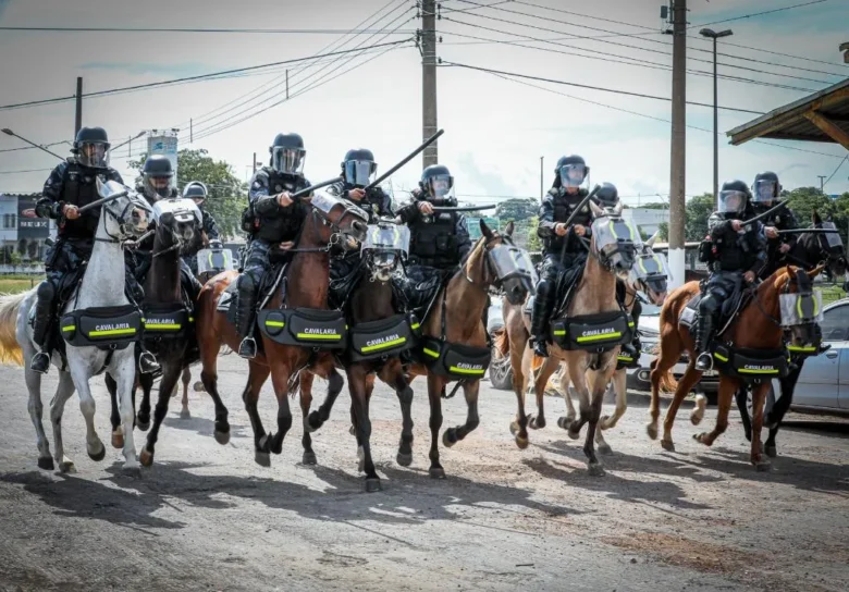 Polícia apreende menor com 42 porções de droga em Nova Mutum