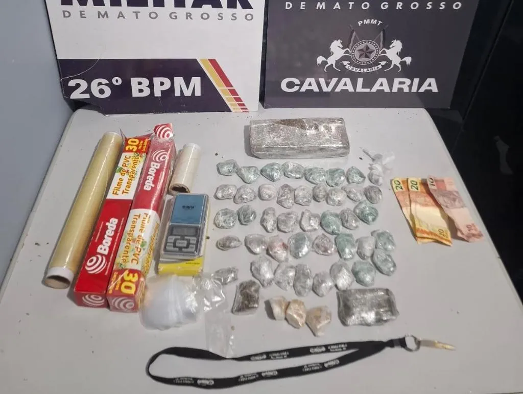 Cavalaria detém dois por tráfico em Nova Mutum com 52 porções de drogas