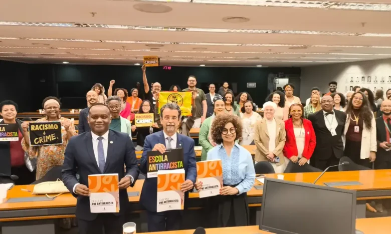 Educação antirracista ganha força com mais de 400 propostas no Congresso
