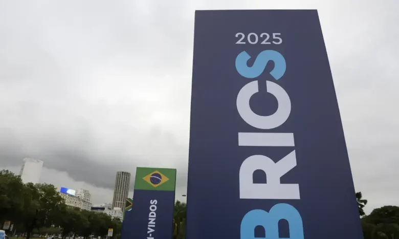 China confirma ausência na cúpula do Brics no Rio