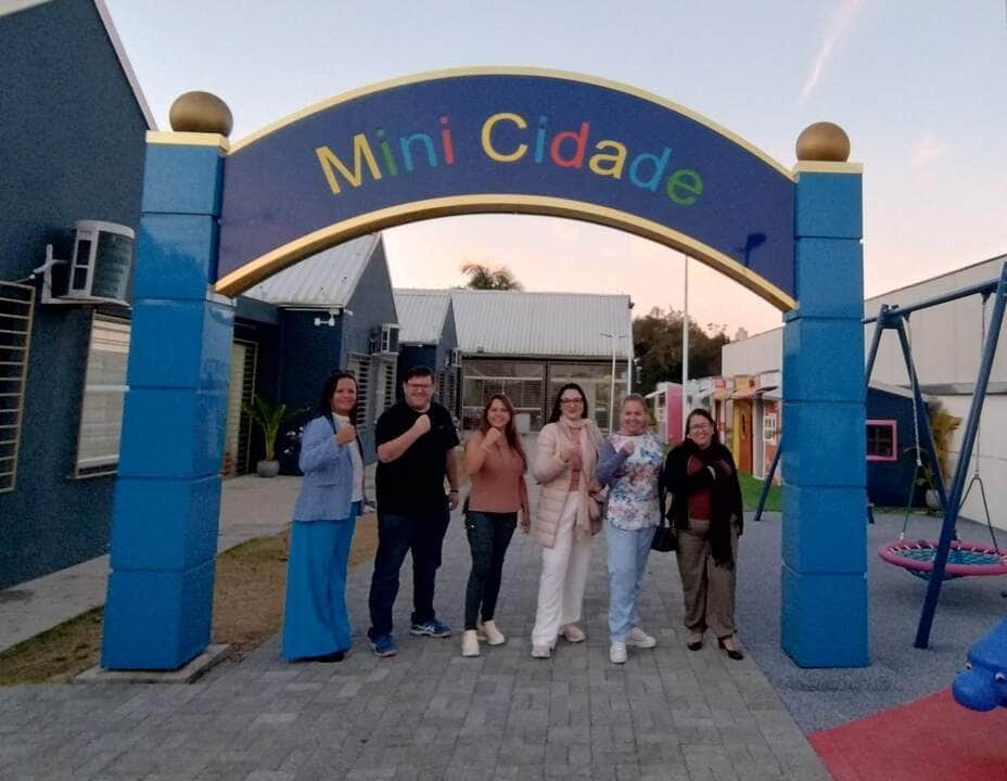Comitiva da Prefeitura de Cuiaba visita Casa do Autista em Santa Catarina