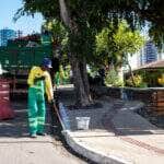 Cuiaba inicia megaoperacao de limpeza e atende 100 pracas na capital