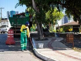 Cuiaba inicia megaoperacao de limpeza e atende 100 pracas na capital
