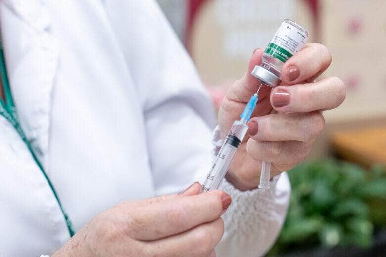 Cuiaba intensifica busca ativa por adolescentes que nao se vacinaram contra o HPV