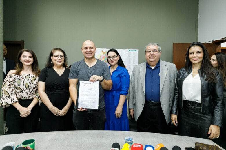 Cuiaba sanciona programa Familia Acolhedora proposta por MP e TJ