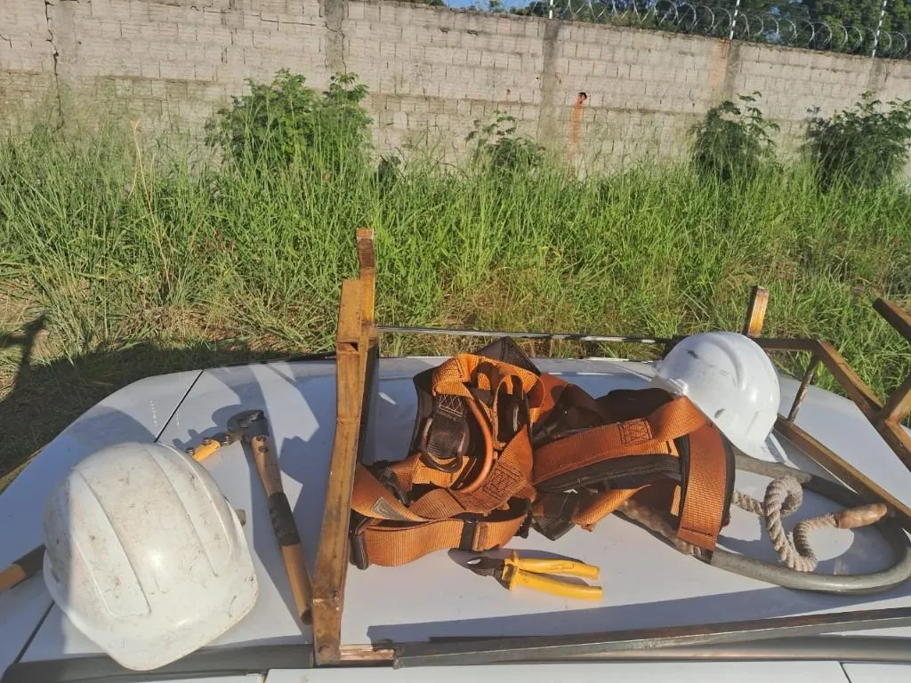 Dupla é presa com mais de 150 kg de cobre furtado em Poconé