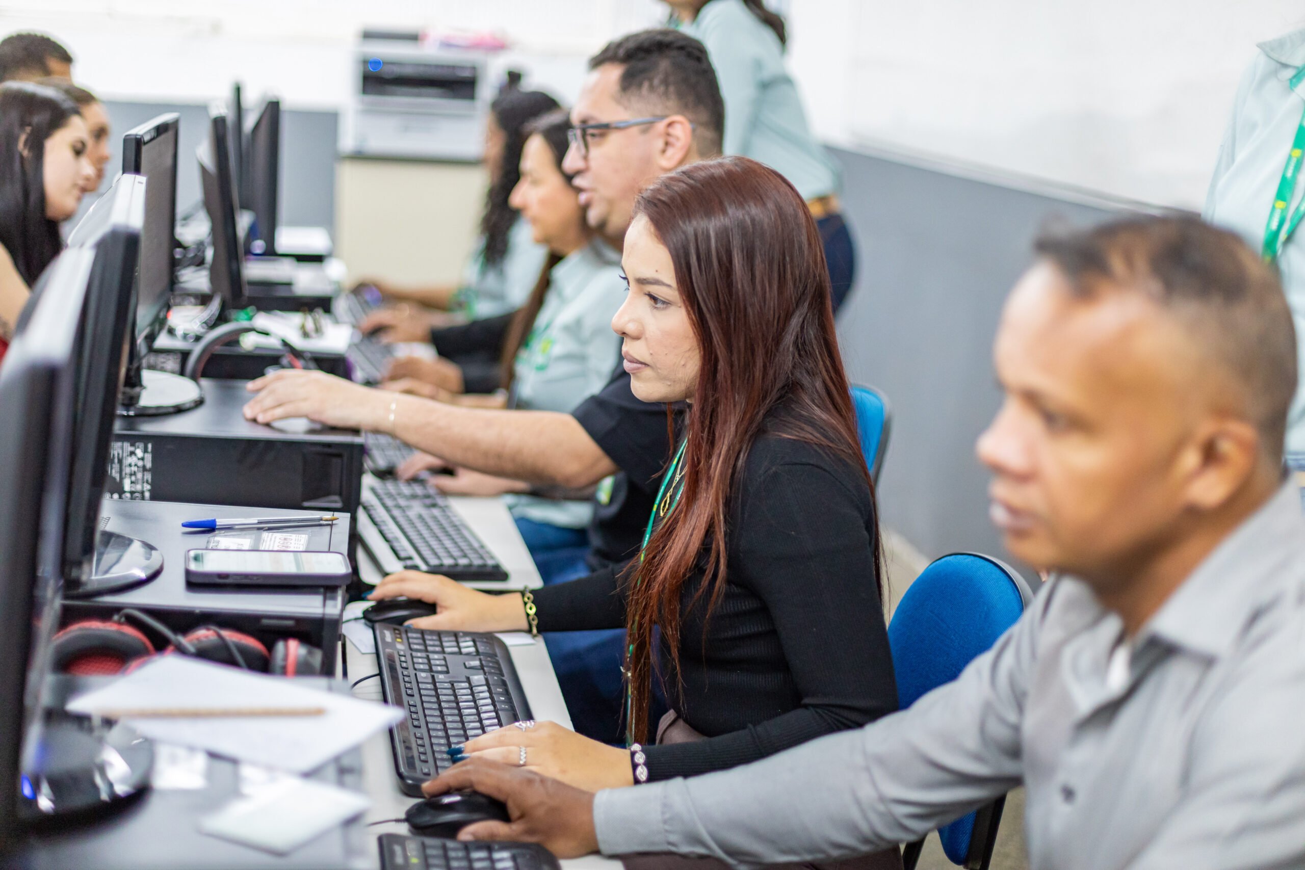 Feira de Empregabilidade encaminha 96 pessoas ao mercado de trabalho de Cuiaba scaled