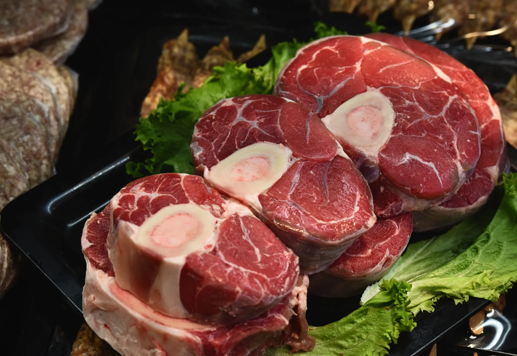 Mato Grosso expande presença global com carne bovina, suína e de frango 85 Frigoríficos de MT crescem nas exportações e movimentam a economia do estado