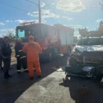 Motociclista fica preso às ferragens após colisão em Lucas do Rio Verde