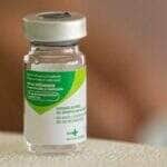Apenas 39,2% do público-prioritário se vacinou até julho; estado já distribuiu mais de 1,2 milhão de doses e reforça ações para elevar cobertura