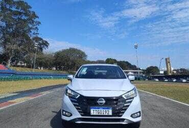 Nissan Versa 2026 mostra eficiencia no dia a dia Mateus Dias 1