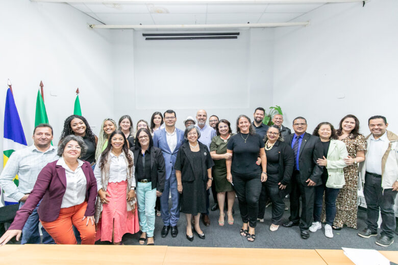Nova diretoria do Conselho Municipal de Educacao toma posse em Cuiaba