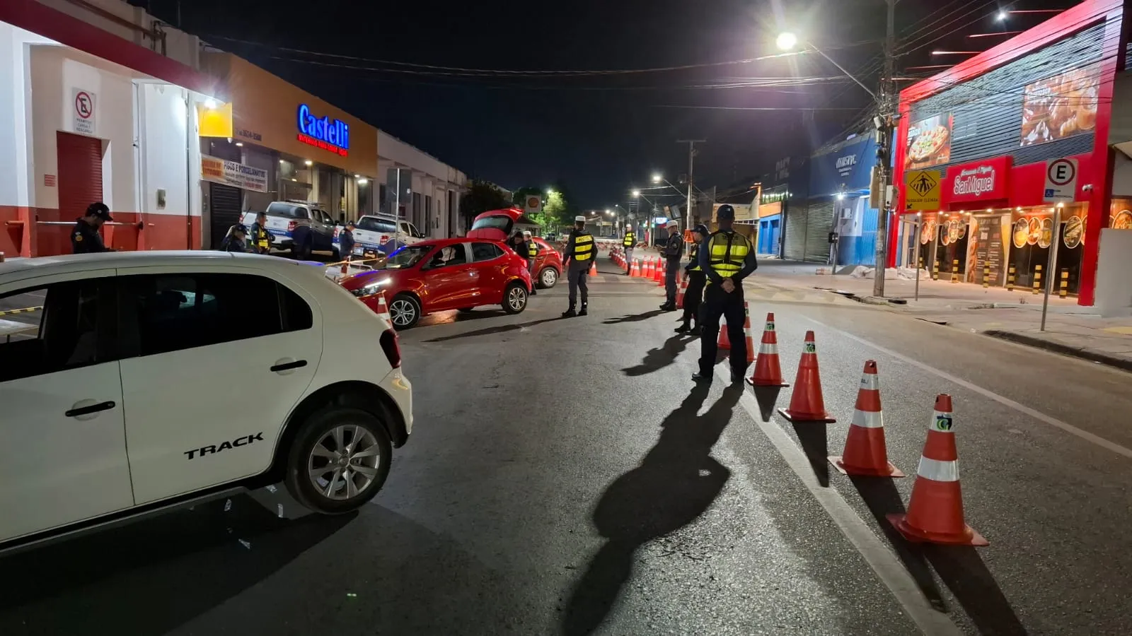Operação prende 12 motoristas por embriaguez em blitz de trânsito