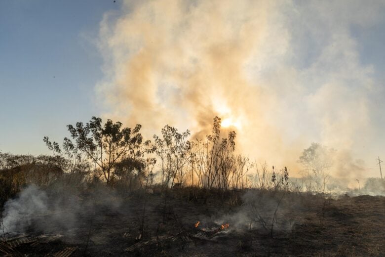 Periodo da seca traz de volta a ameaca das queimadas em Rondonopolis