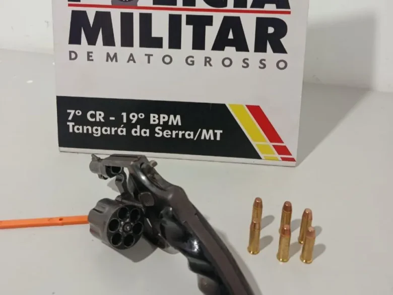 Polícia prende suspeito armado durante patrulhamento rural