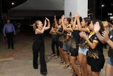 Prefeita Flavia Moretti sanciona lei que cria o Bolsa Atleta de Varzea Grande