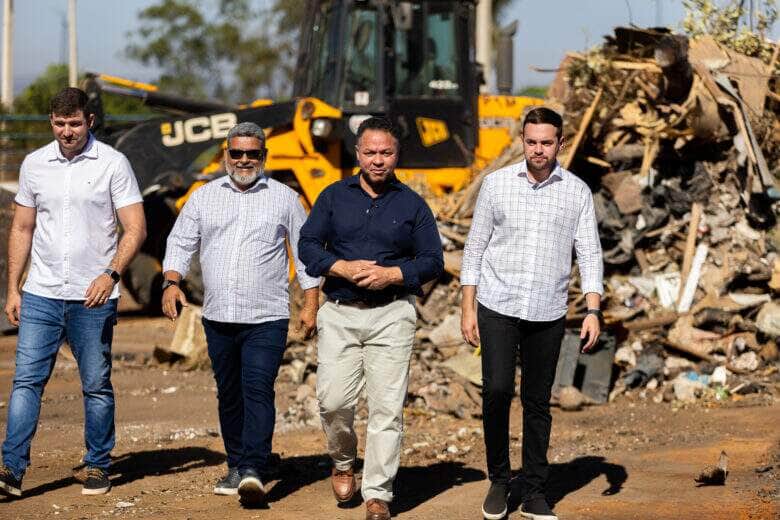 Prefeito de Rondonopolis anuncia inicio da limpeza de bolsoes de lixo espalhados pela cidade