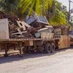 Prefeitura de Lucas notifica proprietários a limpar lotes, terrenos e desobstruir passeios públicos (Foto: Ascom Prefeitura /Anderson Lippi)