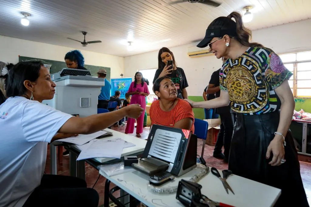 Primeira-dama fortalece cidadania em Mato Grosso com mutirões sociais