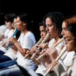 Primeiro Recital da Escola Municipal de Musica de Cuiaba lota Cine Teatro
